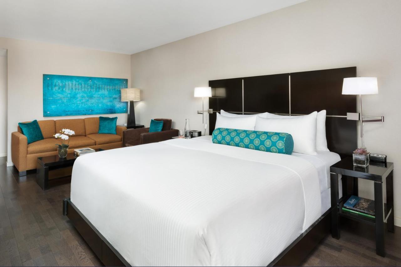 Hotel Indigo Boston - Newton Riverside Eksteriør billede